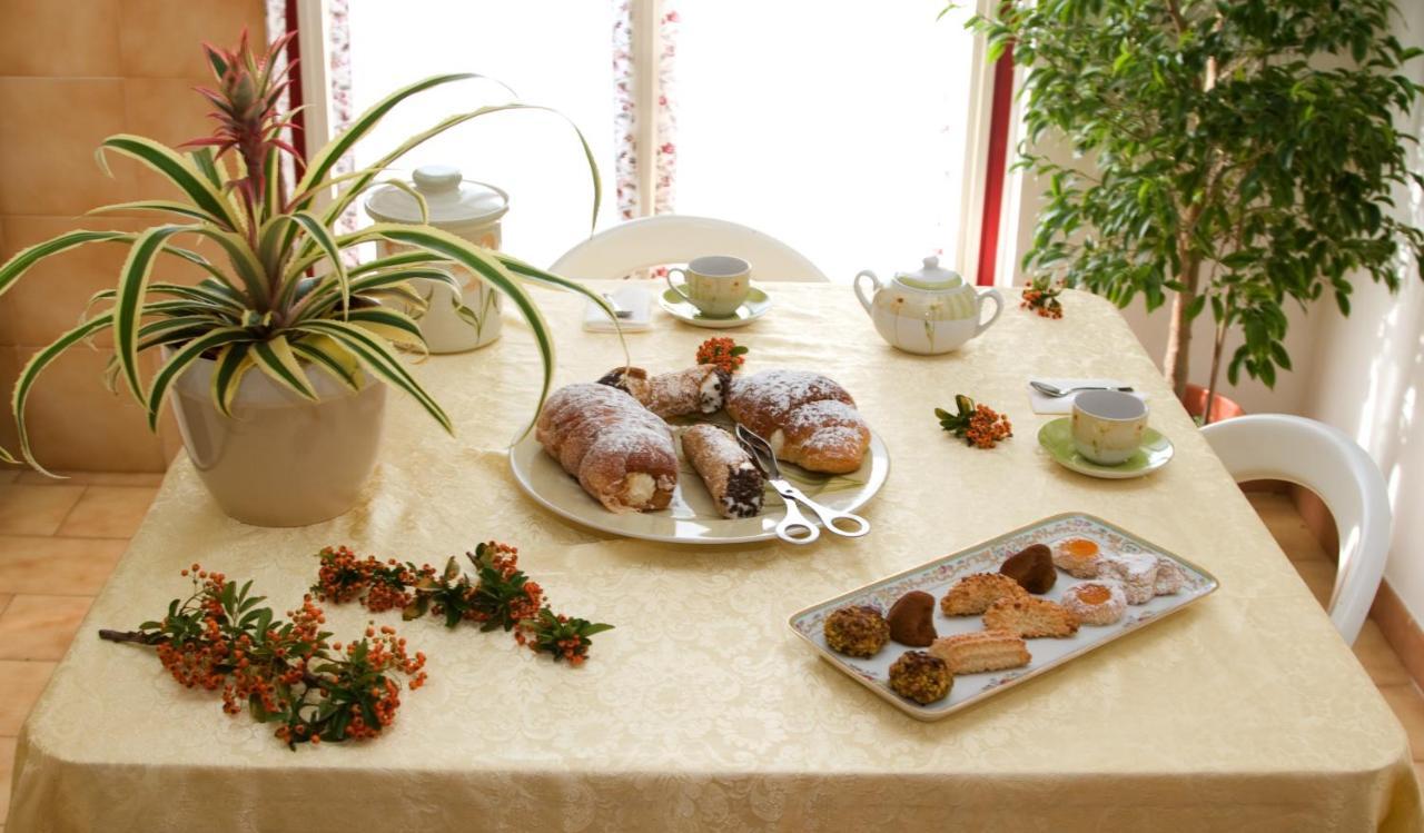 B&B Spiaggia Di Ponente Scicli Luaran gambar