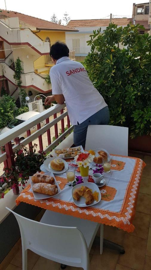 B&B Spiaggia Di Ponente Scicli Luaran gambar