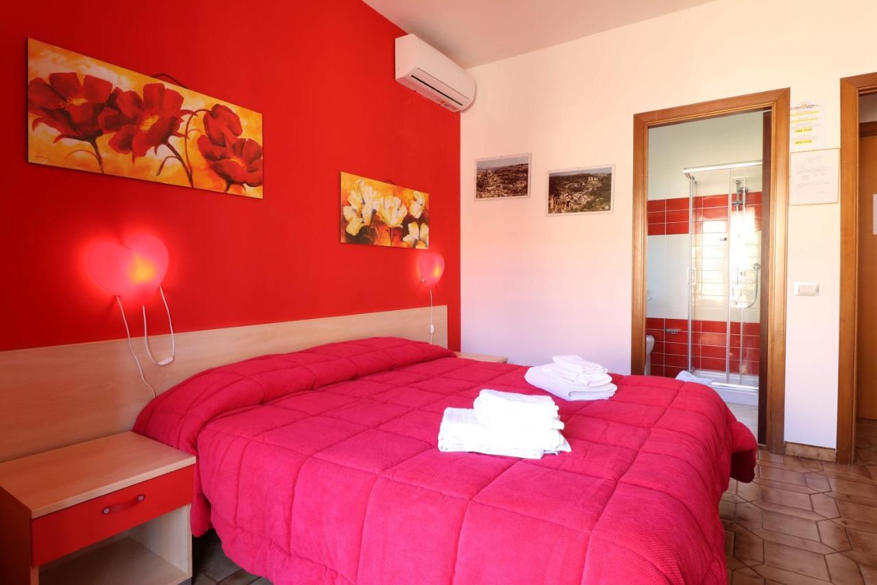 B&B Spiaggia Di Ponente Scicli Luaran gambar