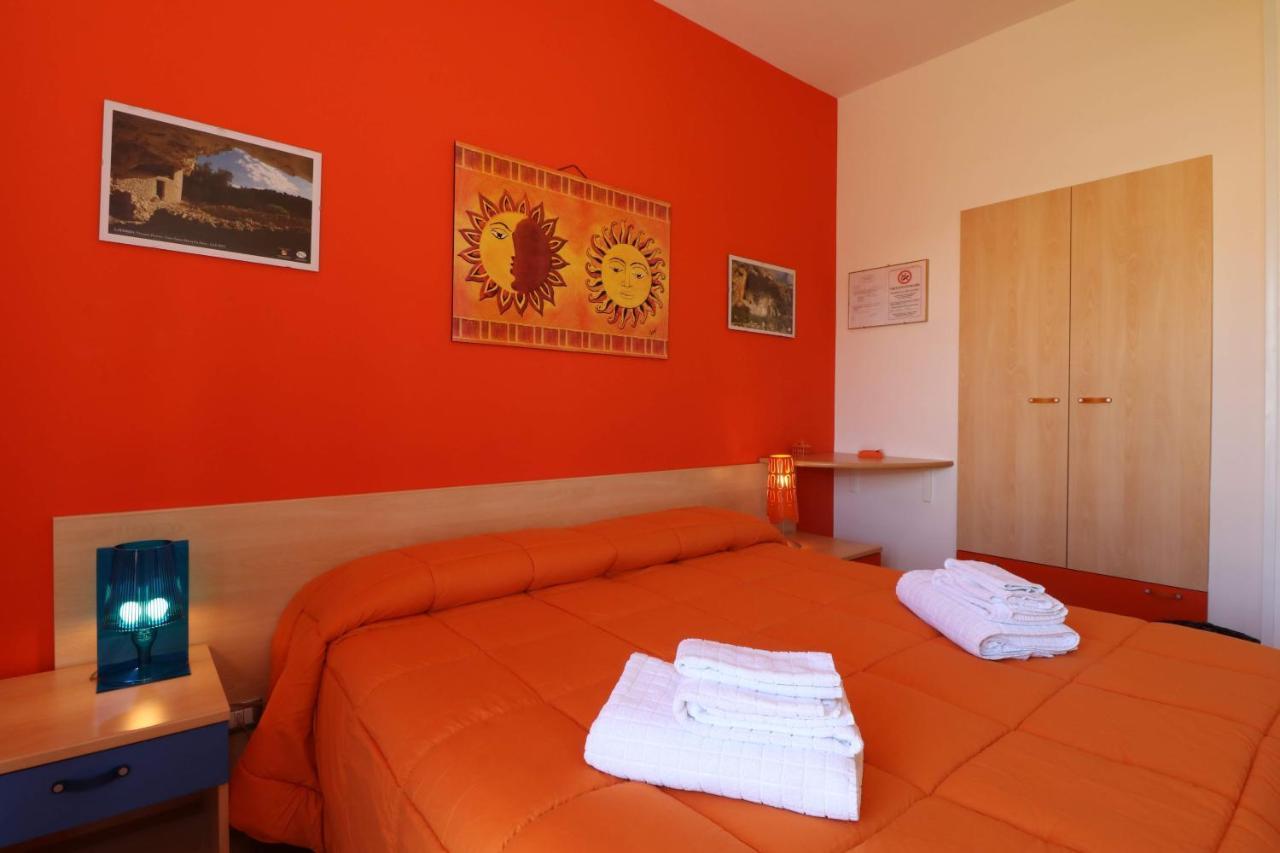 B&B Spiaggia Di Ponente Scicli Luaran gambar
