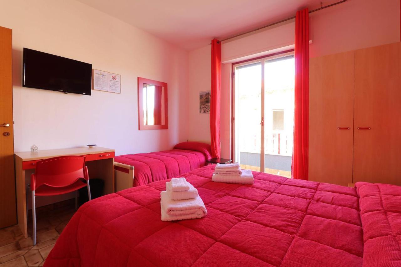 B&B Spiaggia Di Ponente Scicli Luaran gambar