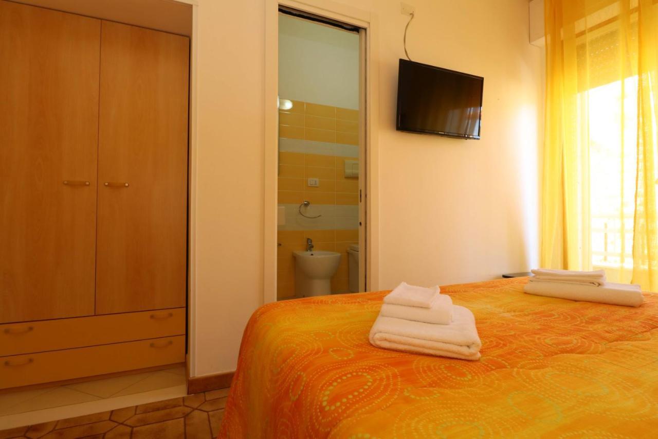 B&B Spiaggia Di Ponente Scicli Luaran gambar